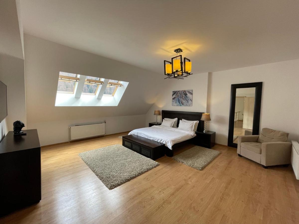 Ferienwohnung Kyra Luxury Penthouse Sinaia Exterior foto